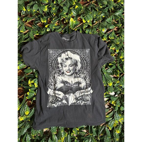 Marilyn Monroe Black T Shirt Size Medium - Picture 8 of 9